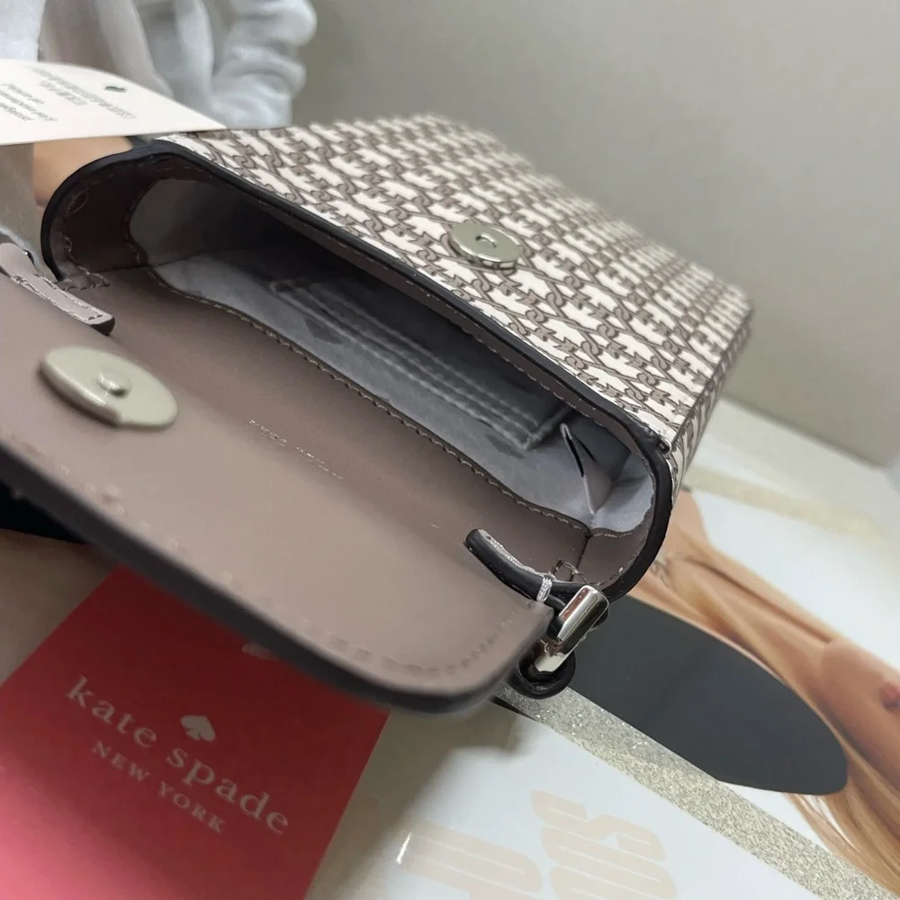 (new+tag) Kate Spade flap phone crossbody fits large iPhone Pro Max + card slots